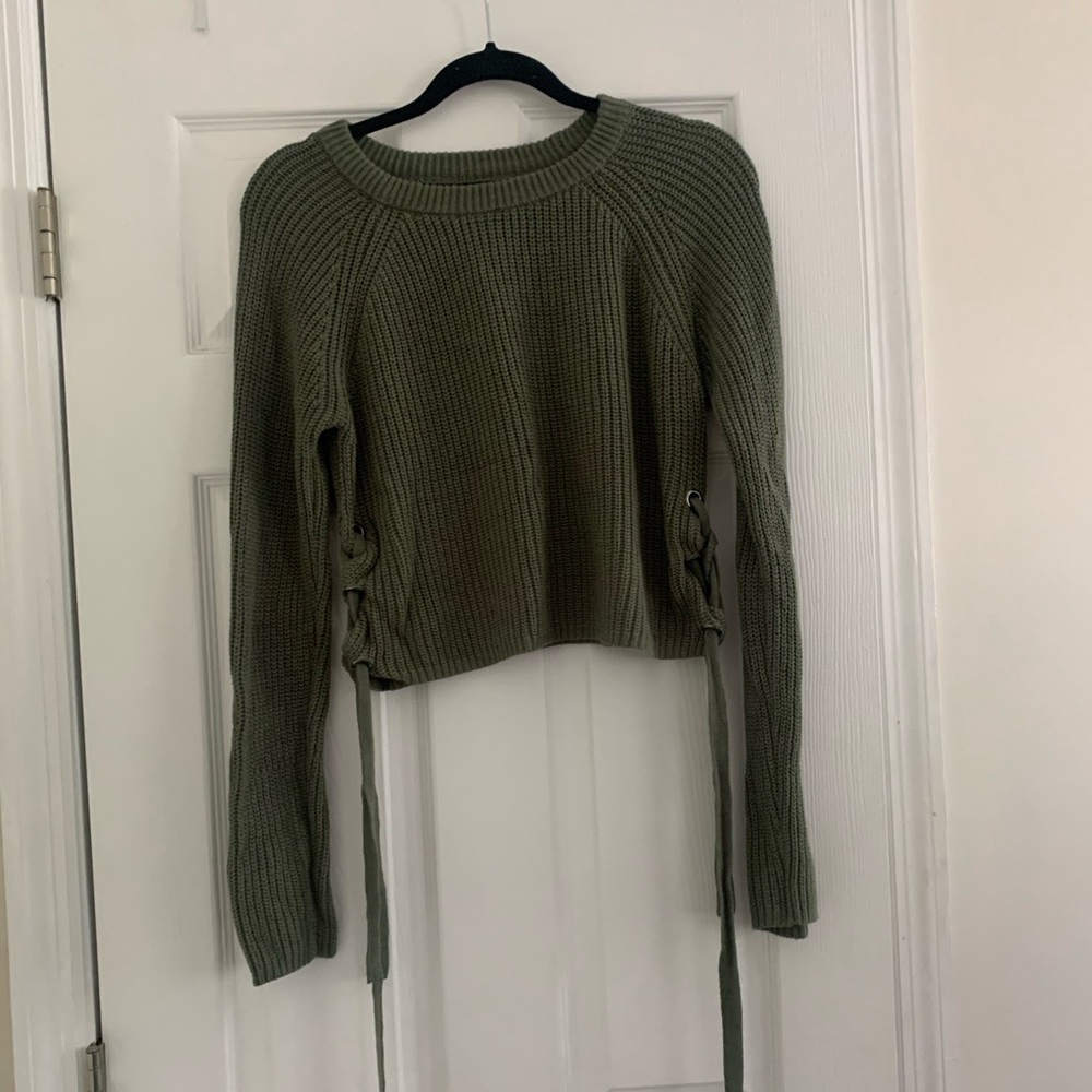 Army green cropped knit sweater